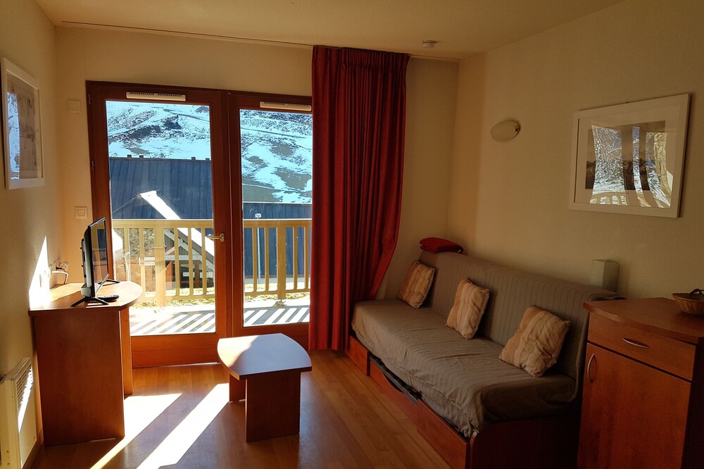 La Mongie T2 4 people Residence Pic du Midi *** parking and swimming pool in season