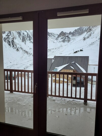 La Mongie 2 rooms 4 persons Residence Pic du Midi parking and swimming pool