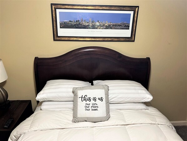 2 bedrooms, iron/ironing board, WiFi, bed sheets