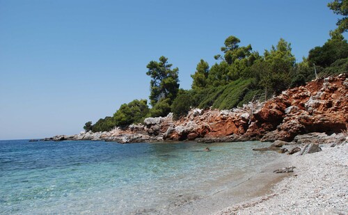 Jasmine House in the heart of Chora of Skyros, can accommodate 3 to 4 people