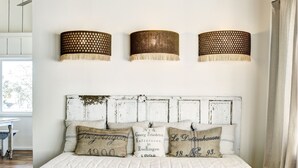 A bedroom with a white bed, three wall-mounted lamps, and rustic wooden beams on the ceiling. - ★ Seen in 250 Articles ★ 1min → Town ★ Private ★ Great Kitchen ★ Luxury Home ★ (Round Top)