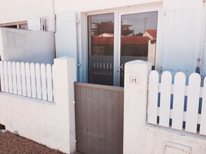 Exterior detail - LARGE STUDIO WITH LA COUARDE (La Couarde-sur-Mer)