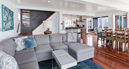 Sandy Beach Haven - Modern Canandaigua Lake House