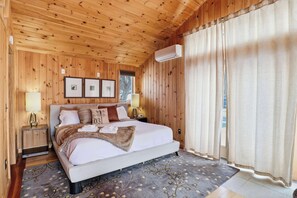 7 Schlafzimmer, Bügeleisen/Bügelbrett, WLAN