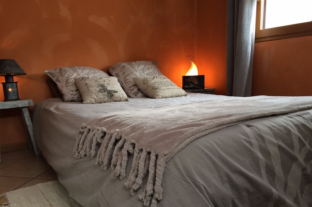 Nice room in House