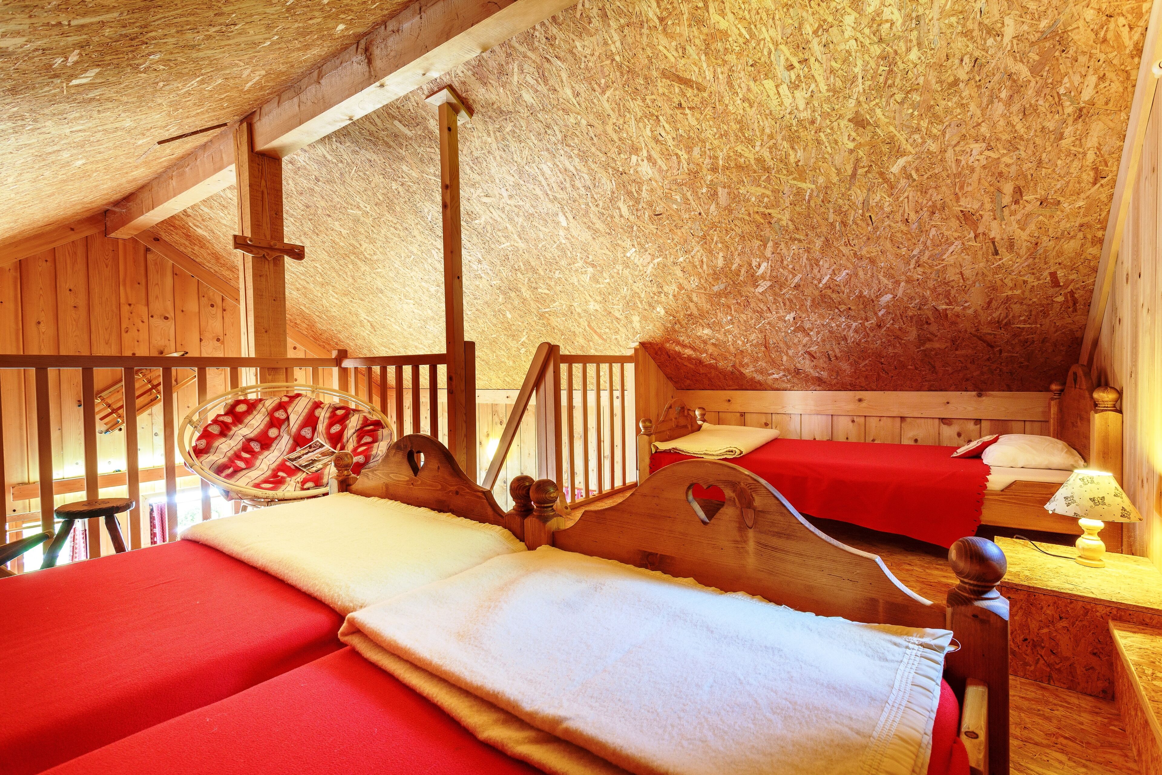 ecological chalet Chartreuse mountain, 4/6 pl comfortable cottage at the foot of the slopes