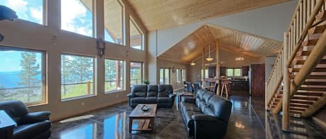 Smart TV, fireplace, DVD player, table football