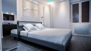 1 camera, una cassaforte in camera, ferro/asse da stiro, Wi-Fi gratuito