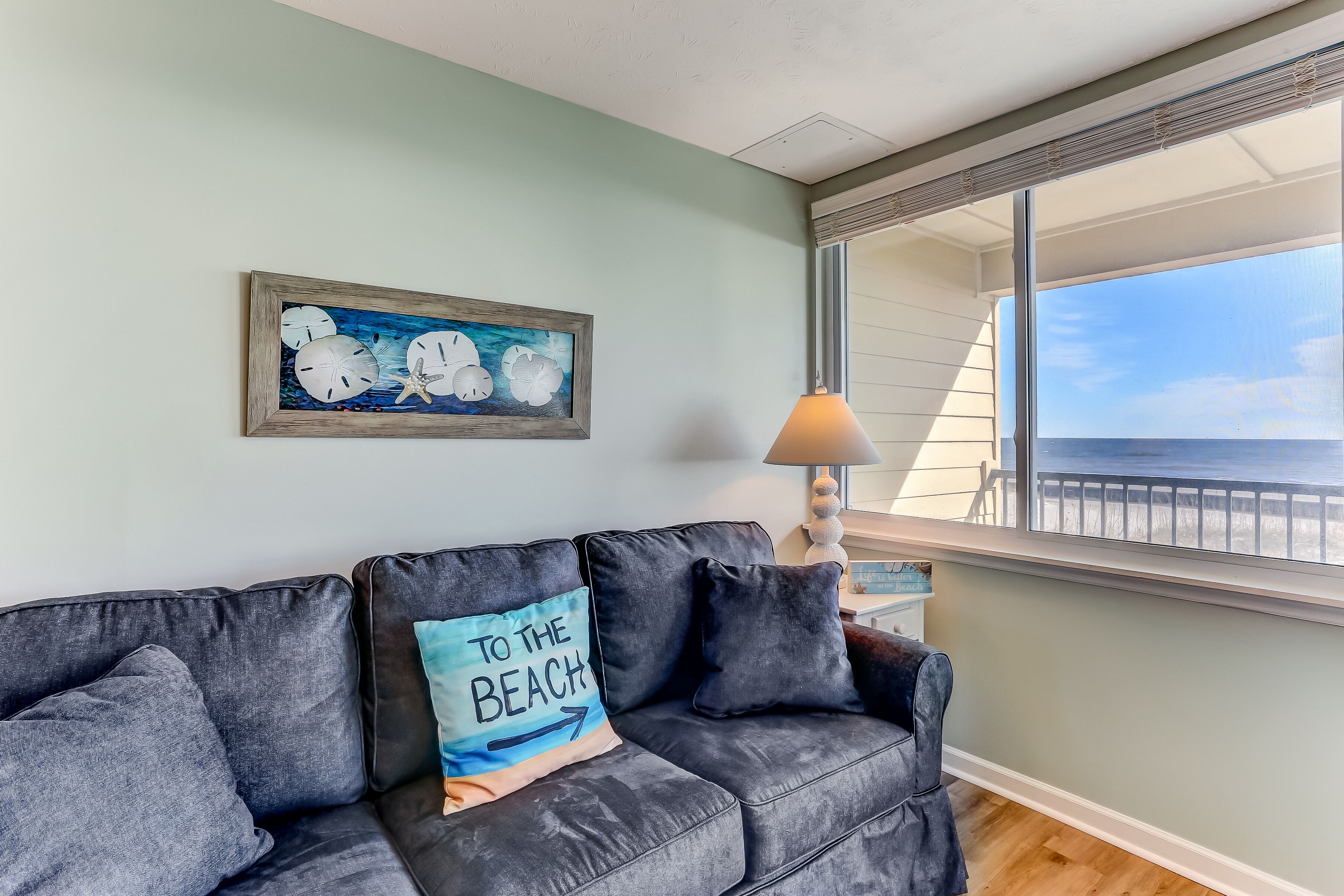 Smart TV, DVD player, books