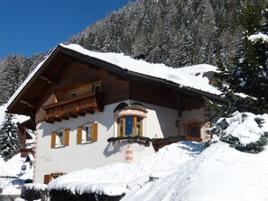Exterior - Ski and hiking adventure in the immediate vicinity, away from the crowds, yet close to the center (Selva Gardena - Wolkenstein in Gröden)