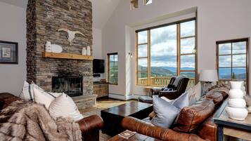 Téléviseur connecté, foyer, jeux vidéo, lecteur de DVD