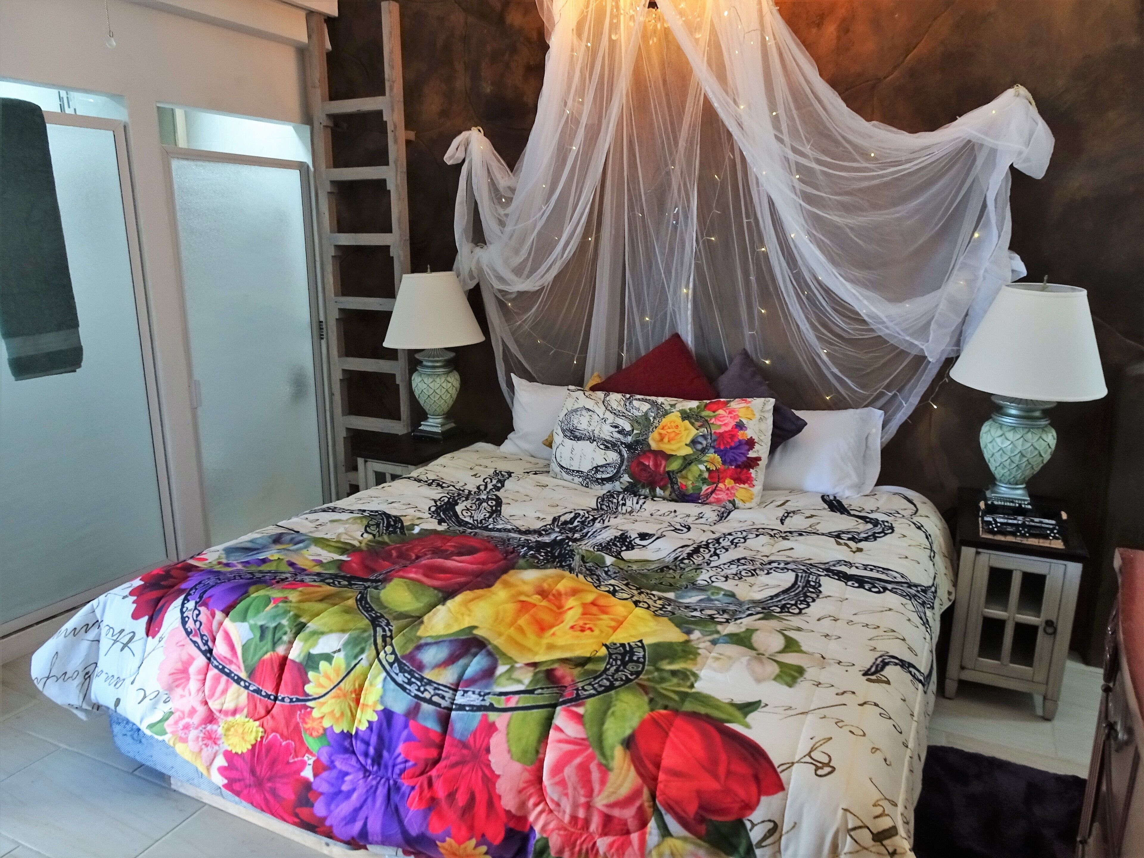 HONEYMOON OCEAN SUITE, Baja Malibu, KING, DOUBLE BED, Rosarito, MX WiFi TV