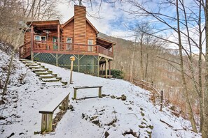 Exterior - Waynesville Escape - Mtn Cabin Above the Clouds! (Waynesville)