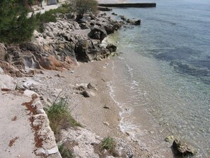 Una playa cerca