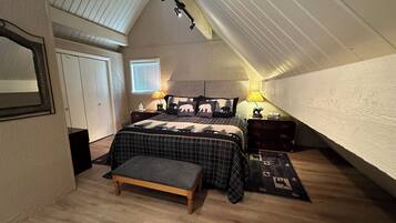 3 bedrooms, desk, iron/ironing board, free WiFi