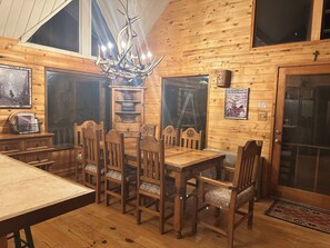 Dining - Picturesque Mountain Cabin - Sleeps 8 (Angel Fire)