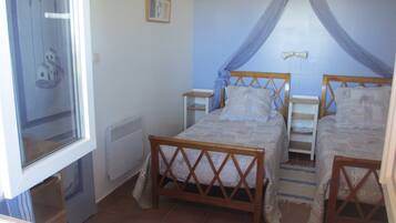 1 bedroom, soundproofing, iron/ironing board, WiFi