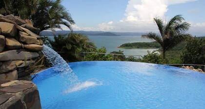 PENTHOUSE AMAZING VIEWS LAKE ARENAL