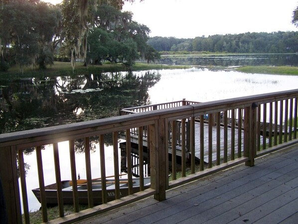 Property grounds - 'Cypress Lake House' in Floral City, Florida (Floral City)