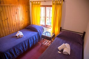 Blackout drapes, bed sheets - Cabañas TamyLu (Mina Clavero)