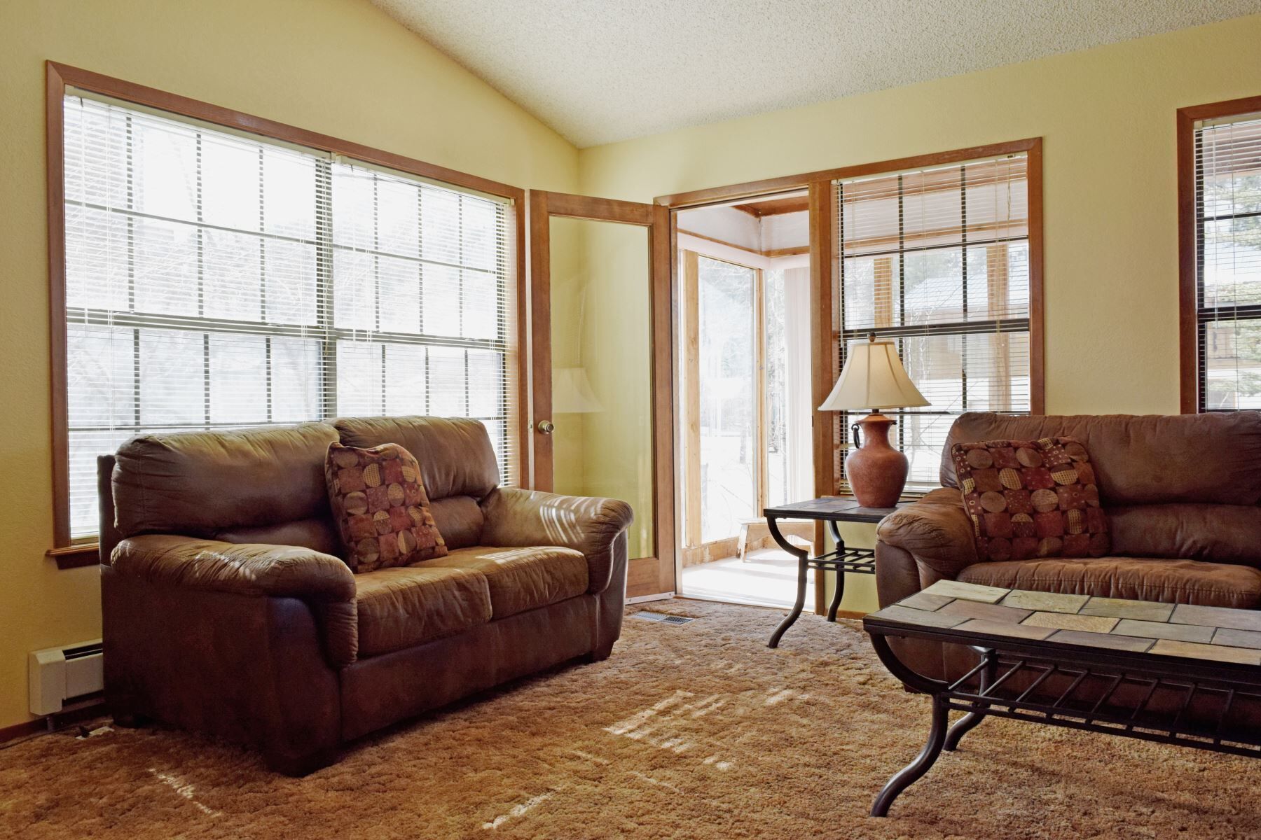 Arnolds River Retreat - In town - On The River - Cable - Washer/Dryer - Wood Sto