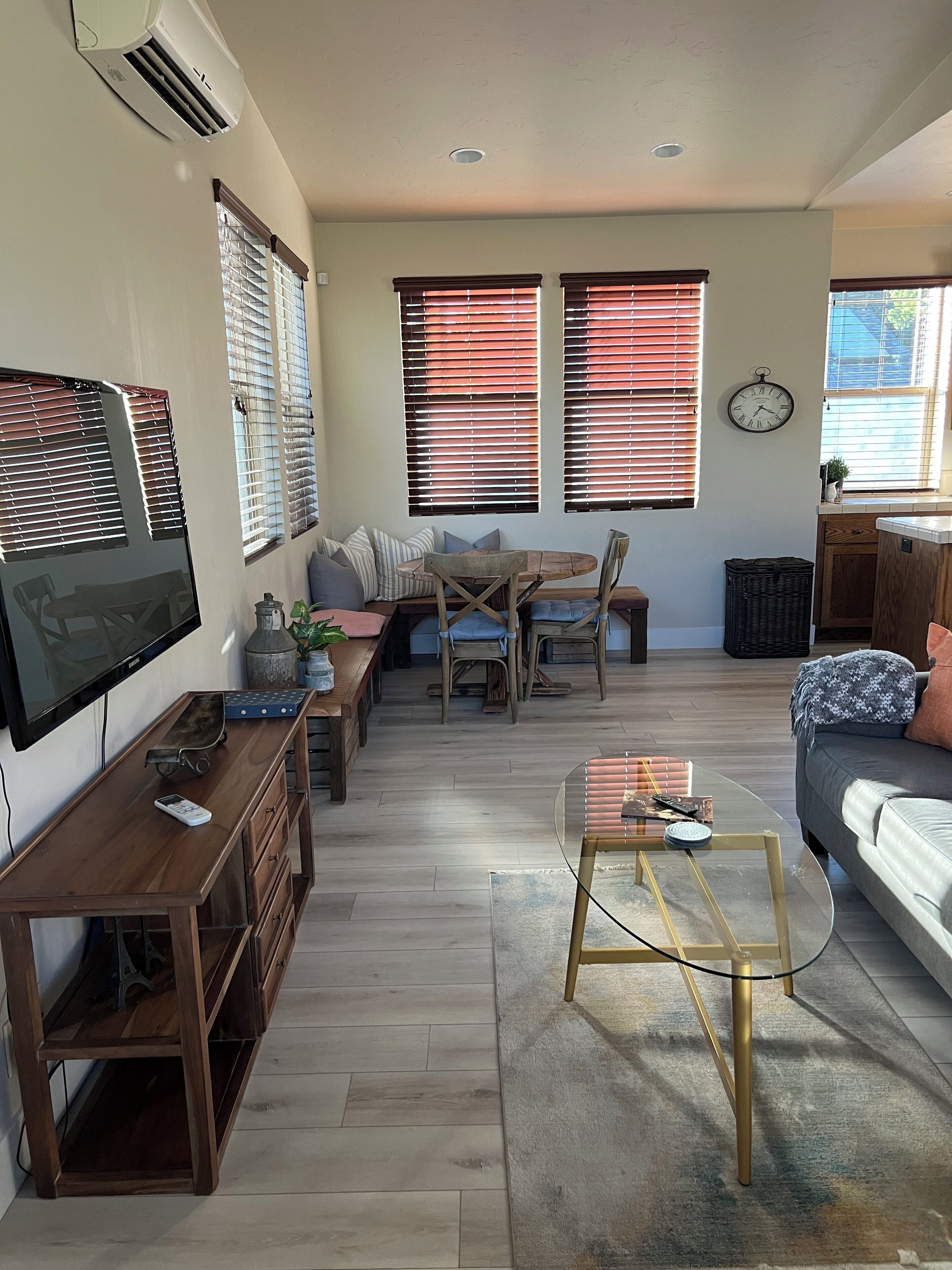 Historic Folsom 1 Bedroom - 1 Bath - Plus Dedicated Office Space
