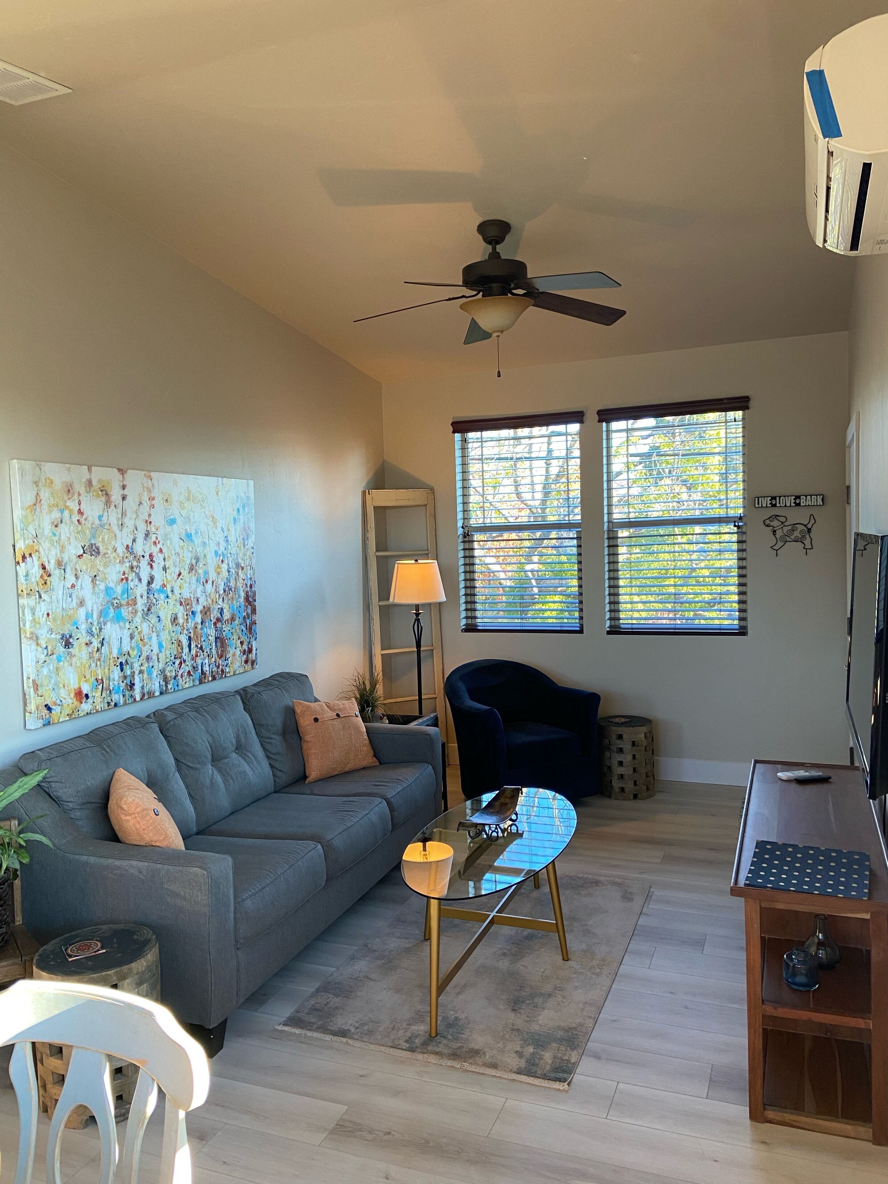 Historic Folsom 1 Bedroom - 1 Bath - Plus Dedicated Office Space
