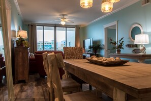 Dining - 🦩Charming Walk-Out Level W/ Upper Pools~No Elevator Needed! Waterscape A233🦩 (Fort Walton Beach)