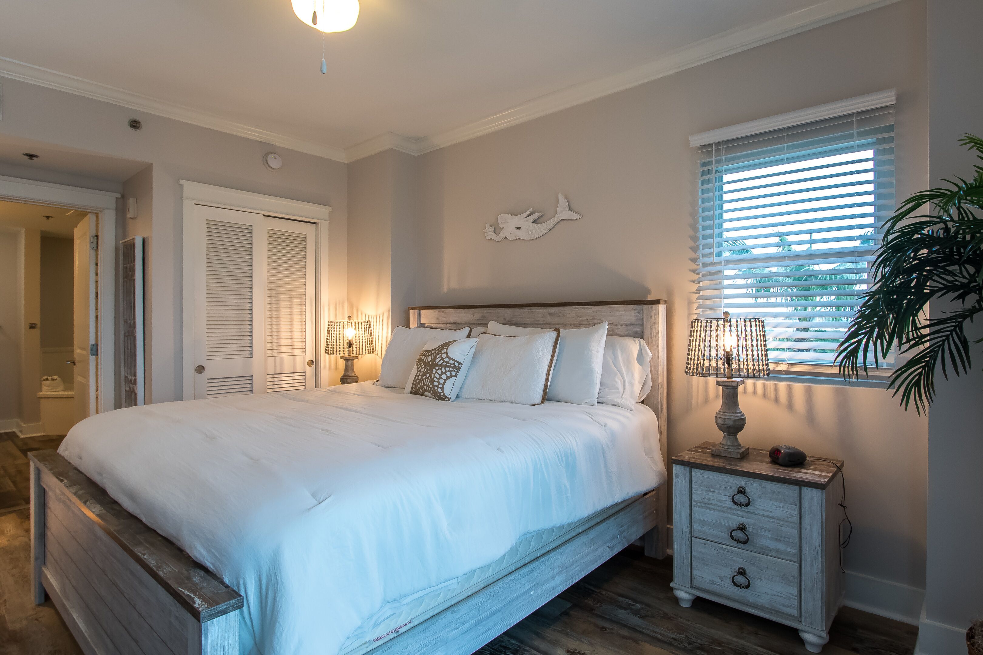 🦩Charming Walk-Out Level W/ Upper Pools~No Elevator Needed!~Waterscape A233🦩