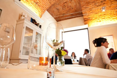 Restaurant. Osteria Senza Fretta Affittacamere