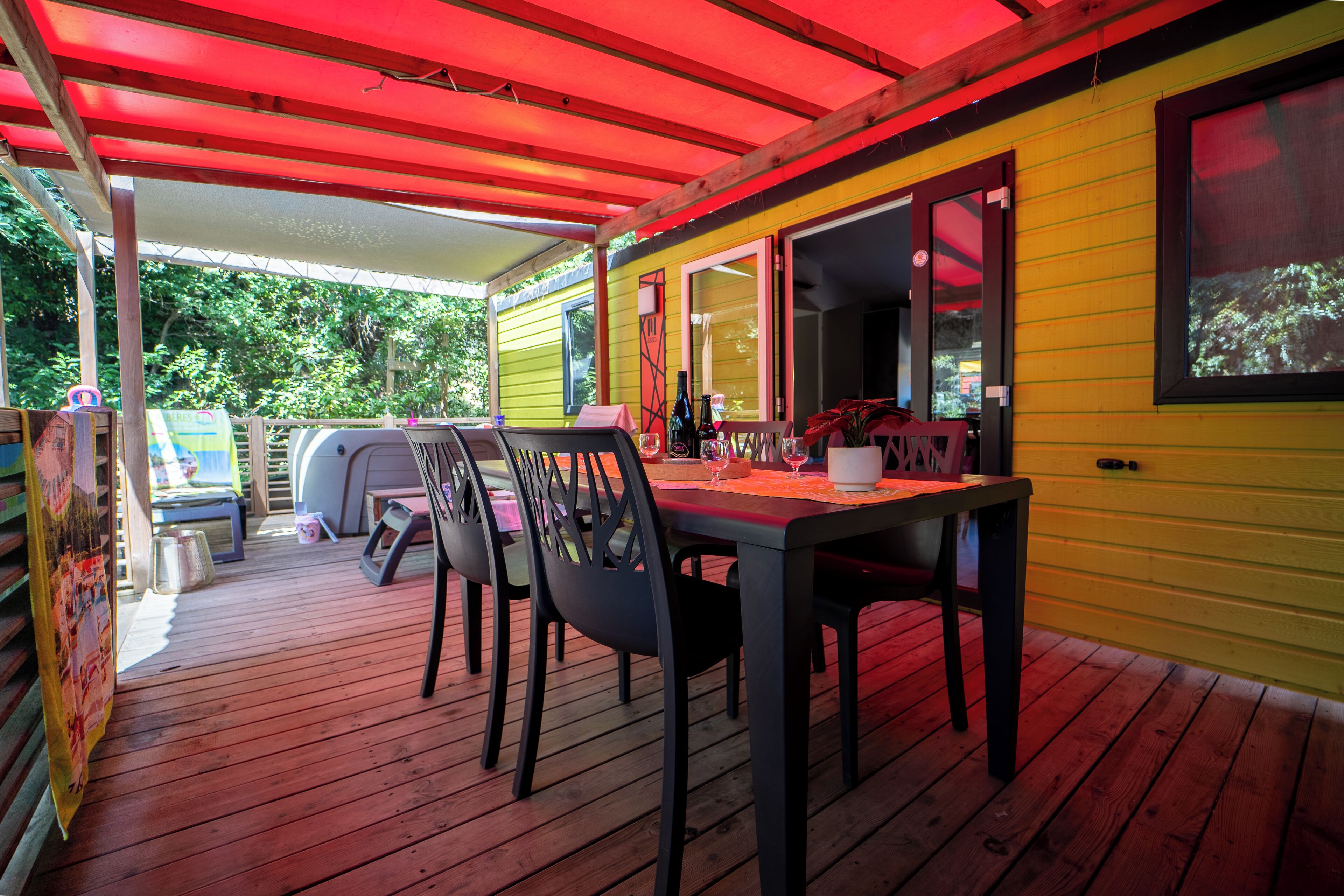 Mobile Home (Premium Duo Jacuzzi Privatif) | Terrace/patio