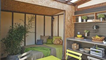 Tent, gemeenschappelijke badkamer (Maori) | Wifi (toeslag), beddengoed