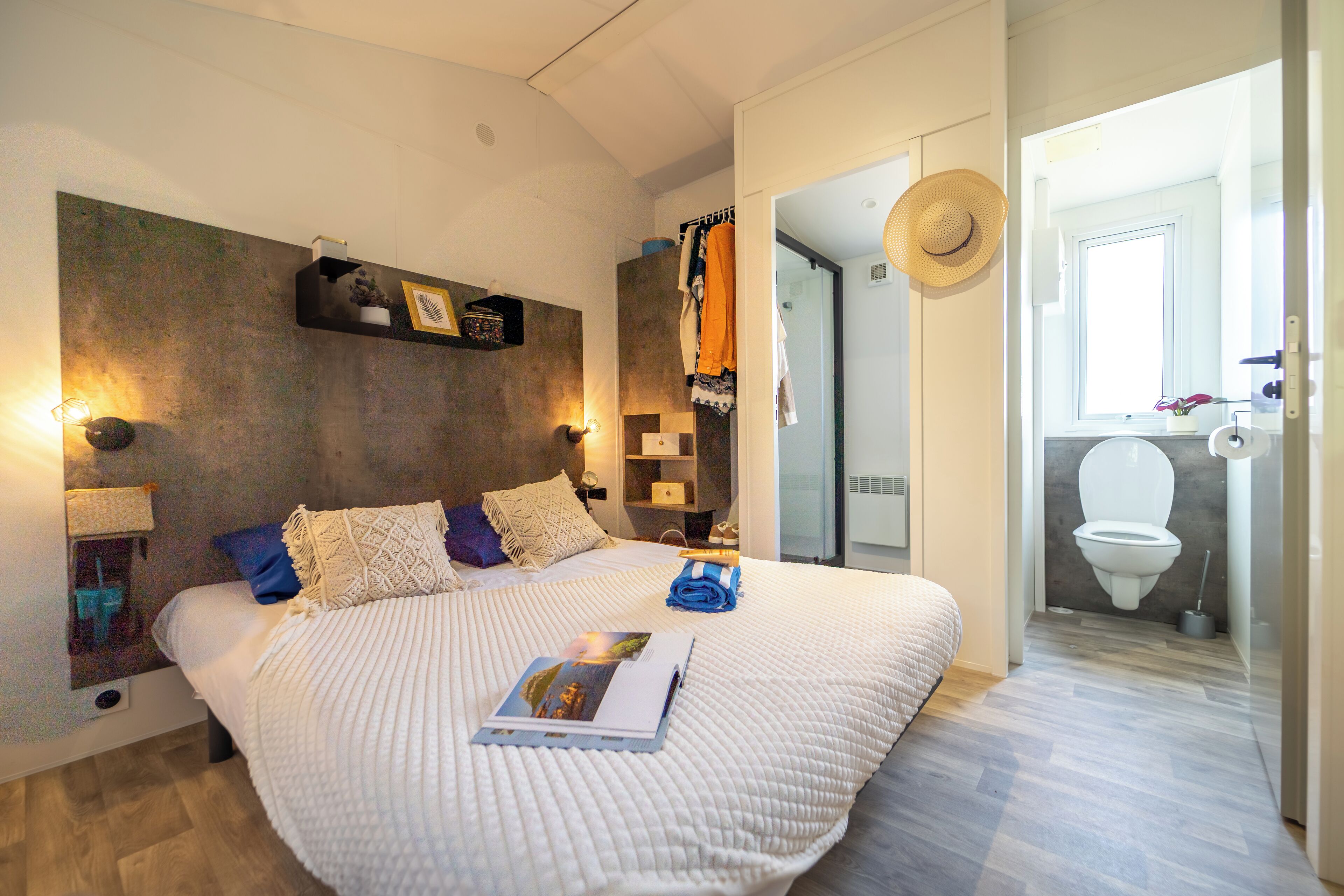 Mobile Home (Premium Duo Jacuzzi Privatif) | WiFi, bed sheets