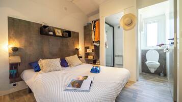 Mobile Home (Premium Duo Jacuzzi Privatif) | WiFi, bed sheets