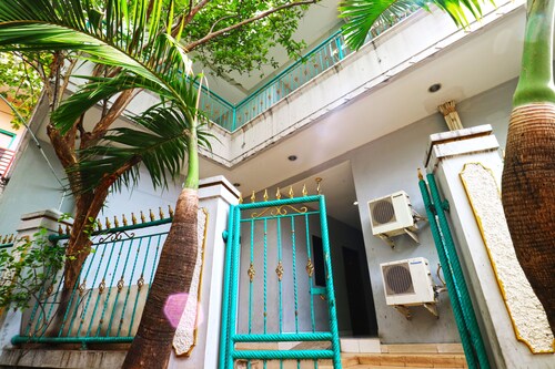 Sabrina Guest House