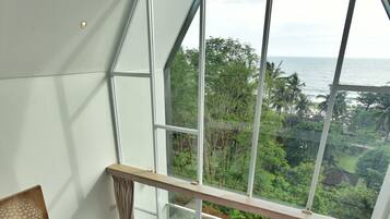 Habitació superior | 1 dormitori, planxa i posts de planxar i roba de llit