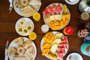 Free daily continental breakfast