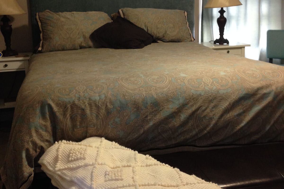 Angel Suite  | Pillow-top beds, iron/ironing board (on request), rollaway beds