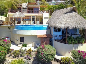 Exterior - 4BR, 5BA,  Sunset Ocean Views, Heated infinity Pool, Great Wi-Fi, Private Villa (Sayulita)
