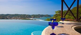 4BR, 5BA, auringonlasku merinäköalalla, lämmitetty uima-allas, suuri Wi-Fi, yksityinen huvila