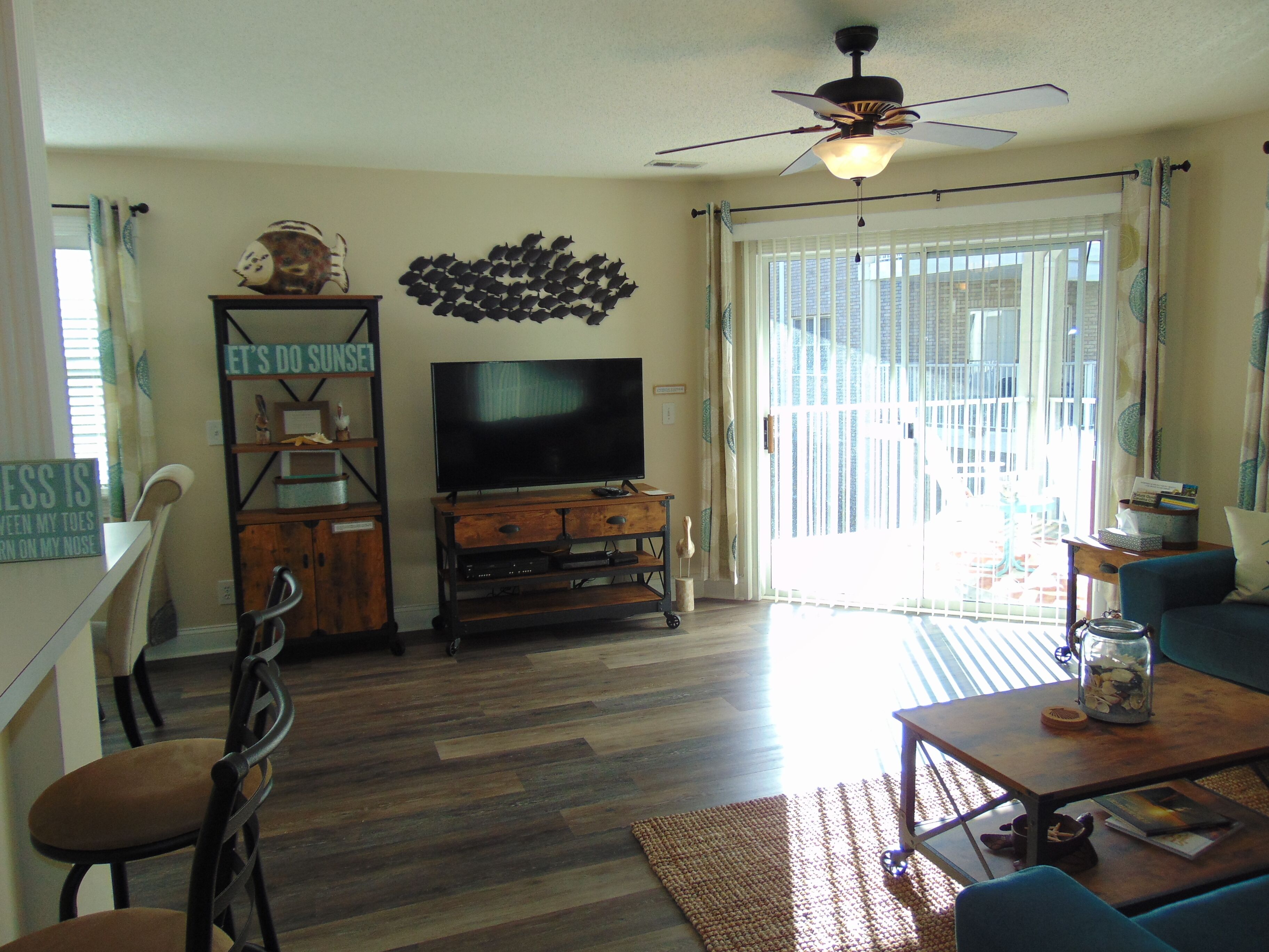 Kindred Hideaway, Modern Amenities With Nautical Beach Decor 2 Miles From Beach.