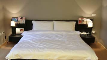 2 bedrooms, travel cot, WiFi, wheelchair access