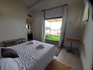 2 عدّة غرف نوم ومكواة/لوح كي وواي فاي مجانًا وملاءات أسرّة