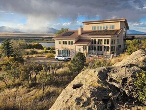 Exterior - Luxury Villa with unobstructed Rocky Mountain & nature views in every direction (La Veta)