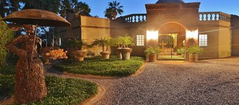 Tranquil Upstairs Studio Space at La Hacienda