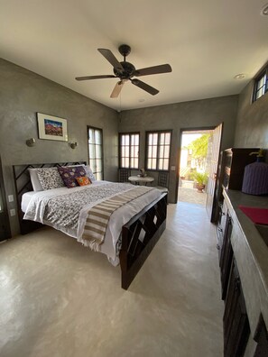 1 chambre, fer et planche Ă repasser, Wi-Fi gratuit, draps fournis