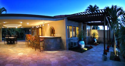 Casa de lujo privada w / piscina. Under The Warm Maui Sun Pmt #BBKM \ 2016 \ 0004