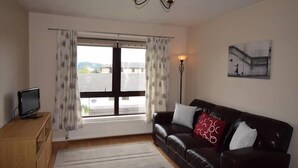 Unclassified image, 3 of 11, button - Stunning Southside Braemore Apartment (Edinburgh)