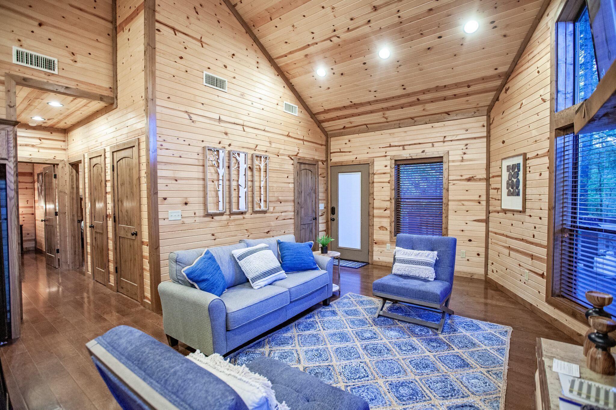 Better Half! 2 Bdrm; 1 Bath; Luxury; Hot Tub; Firepit; Couples