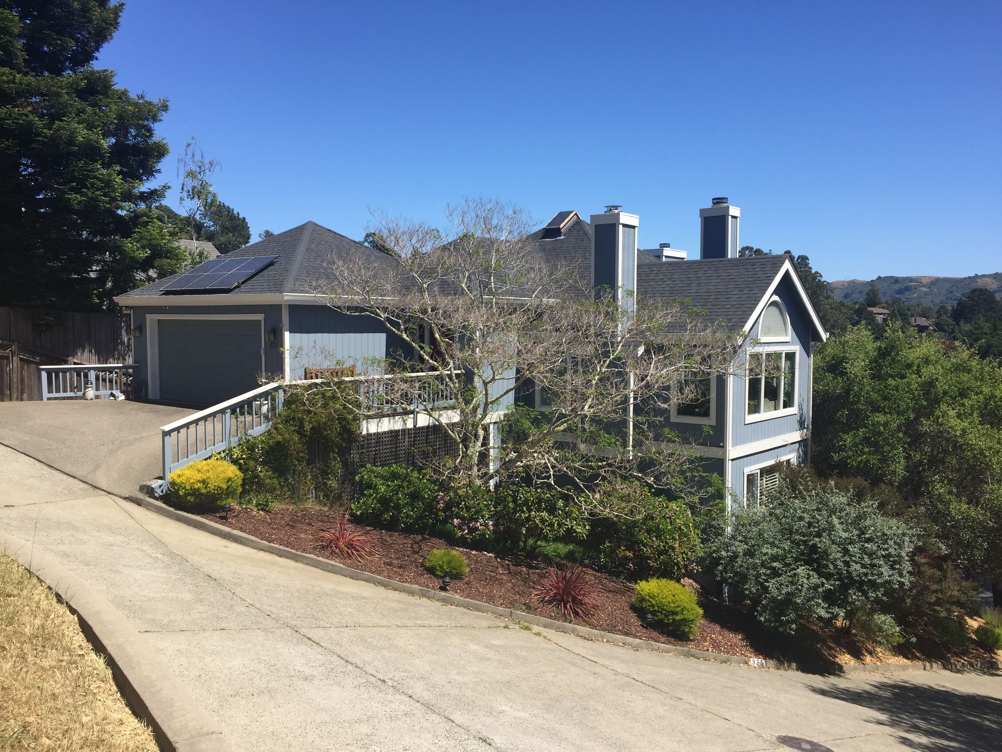 BEAUTIFUL MILL VALLEY HOME WITH MAJESTIC VIEWS FOR RENT 